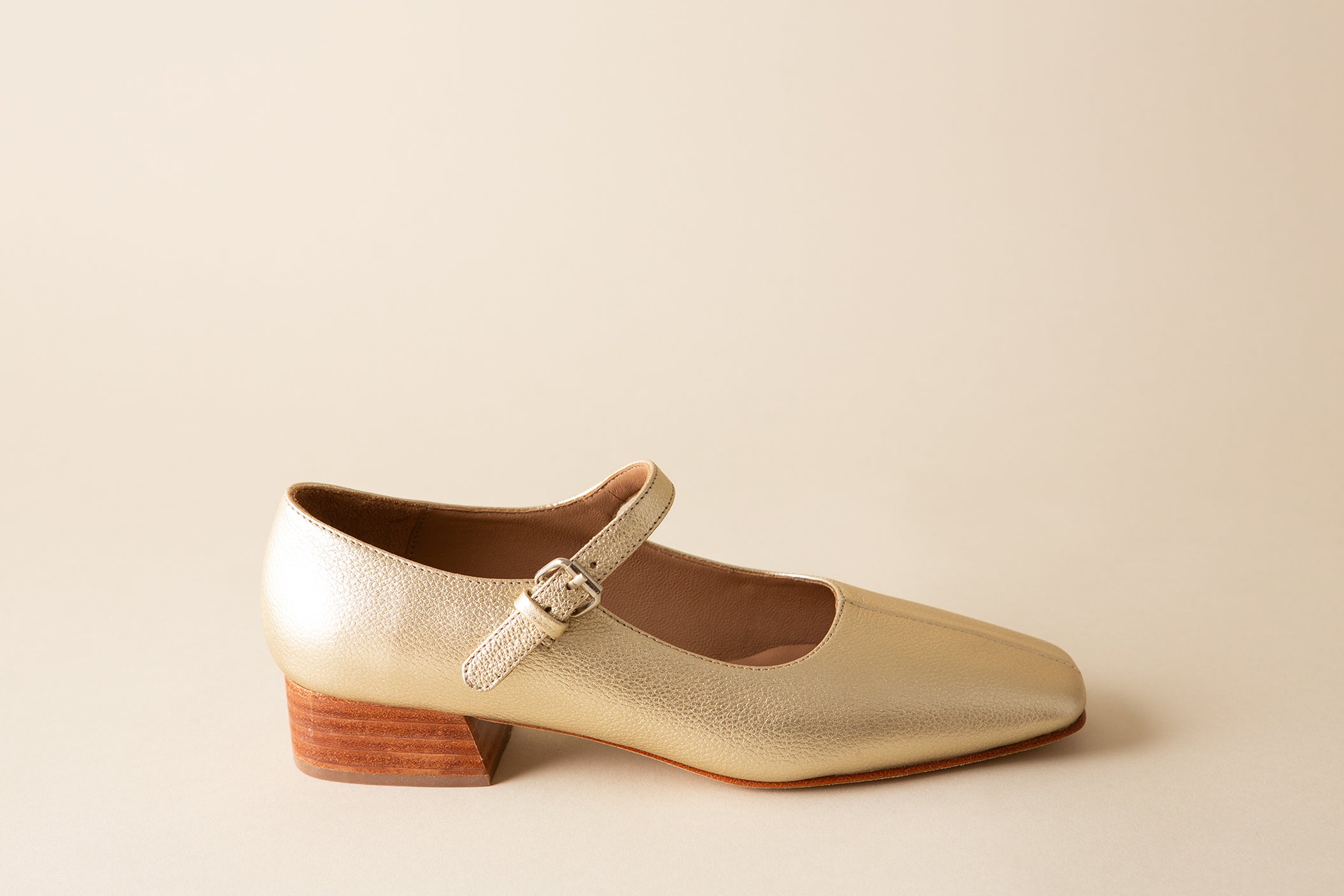 slim fit dress slacks Women's Cloud Nine Nights Gold Patent Slingback Block Heels | Size: 5.5 main image 0