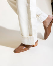 FELIX LOAFER MULE LATTE CRINKLE PATENT