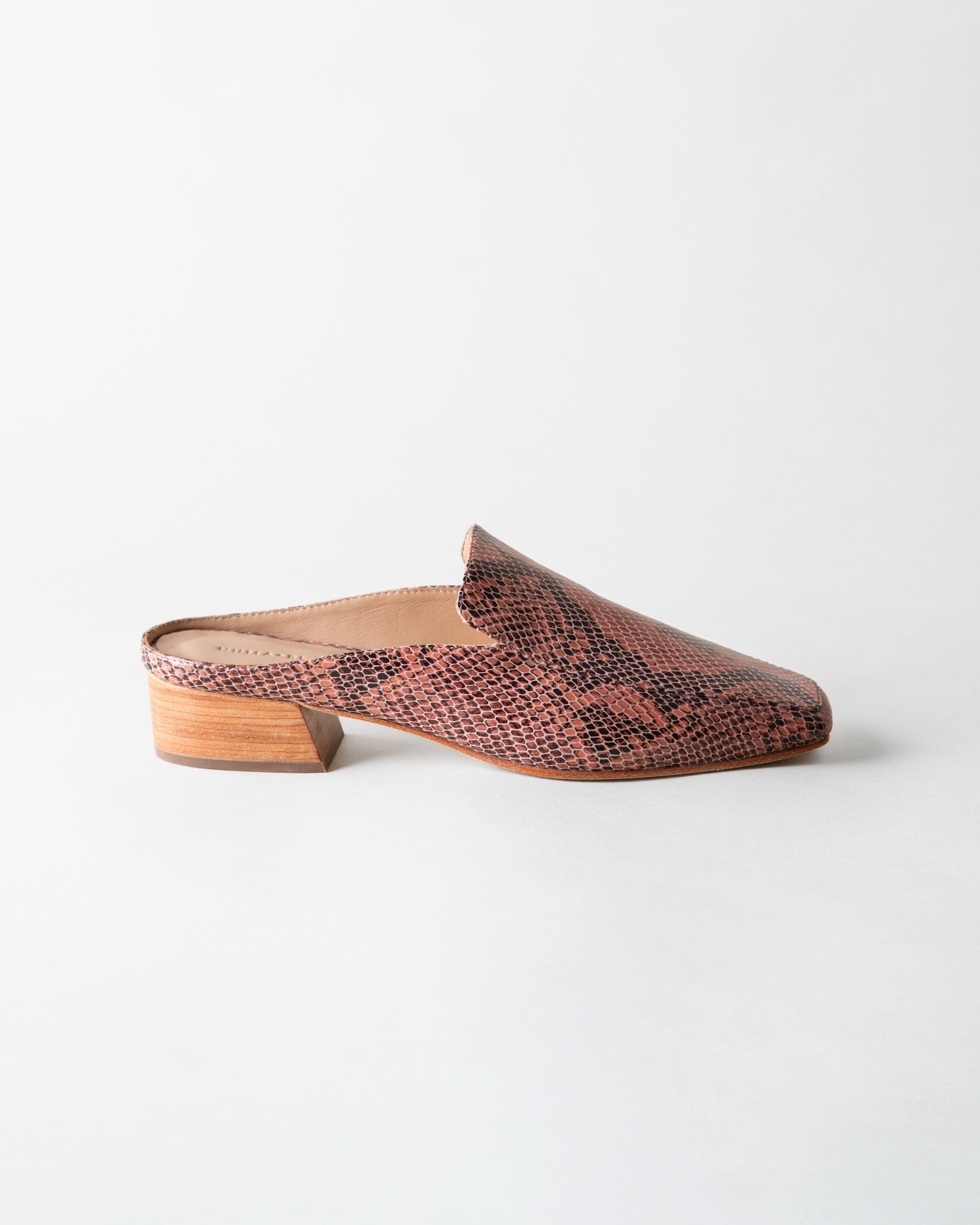 Felix Loafer Mule Rose Snake | Mules | Huma Blanco