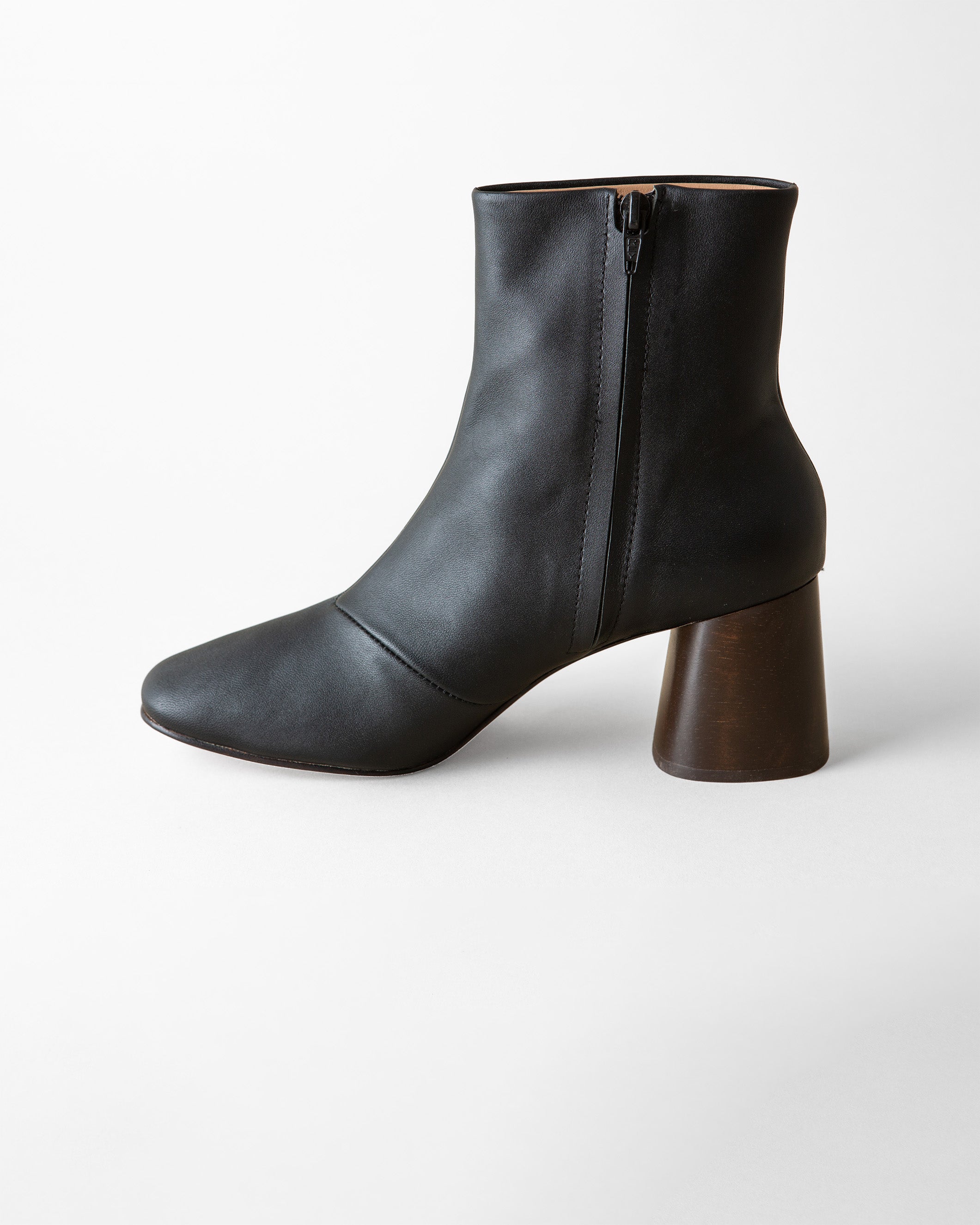 HARLOW BOOT COAL NAPPA