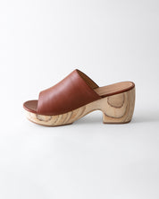 KATLYN CLOG SANDAL CINNAMON NAPPA