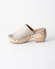KATLYN CLOG SANDAL PEBBLED CREAM NAPPA
