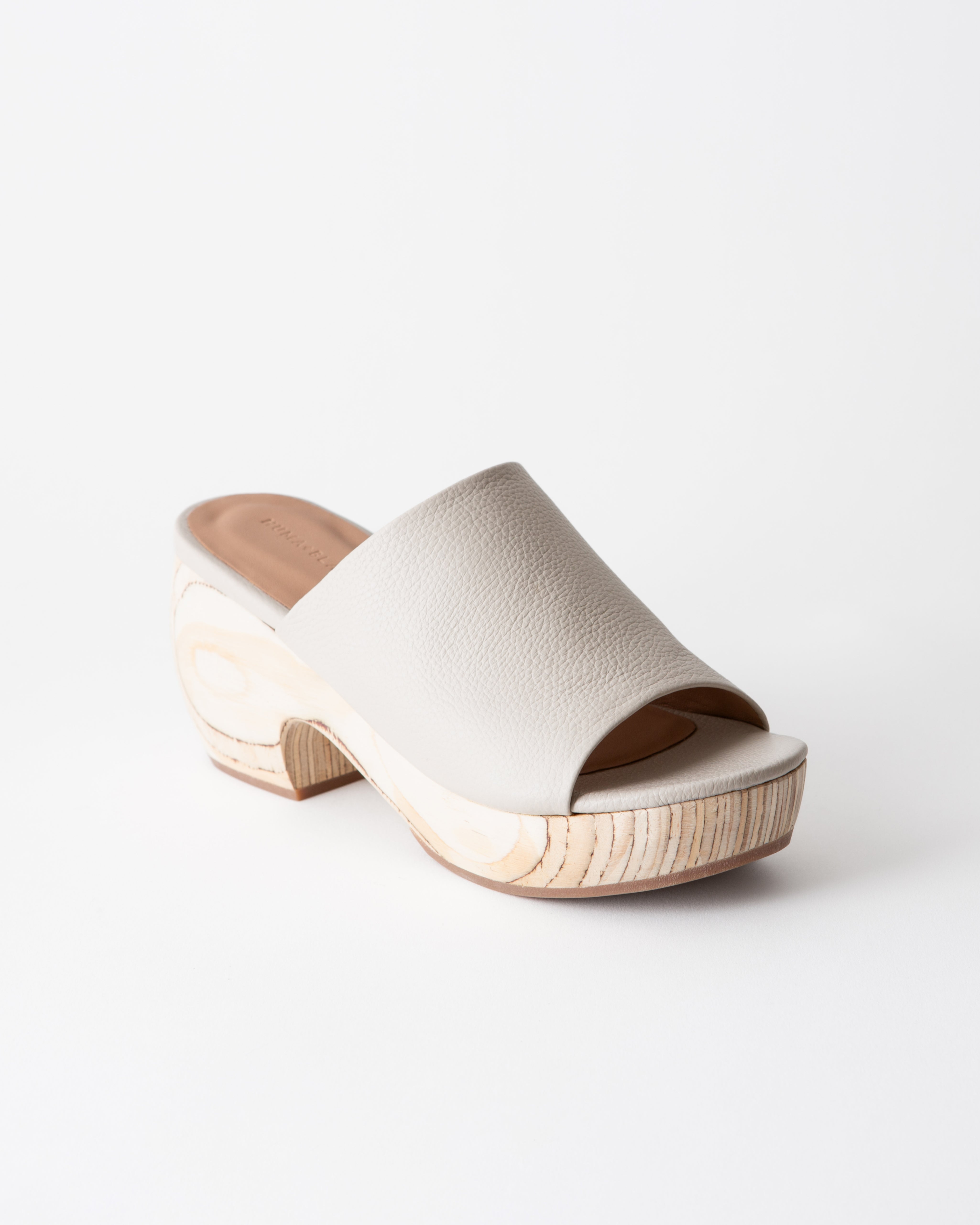 KATLYN CLOG SANDAL PEBBLED CREAM NAPPA