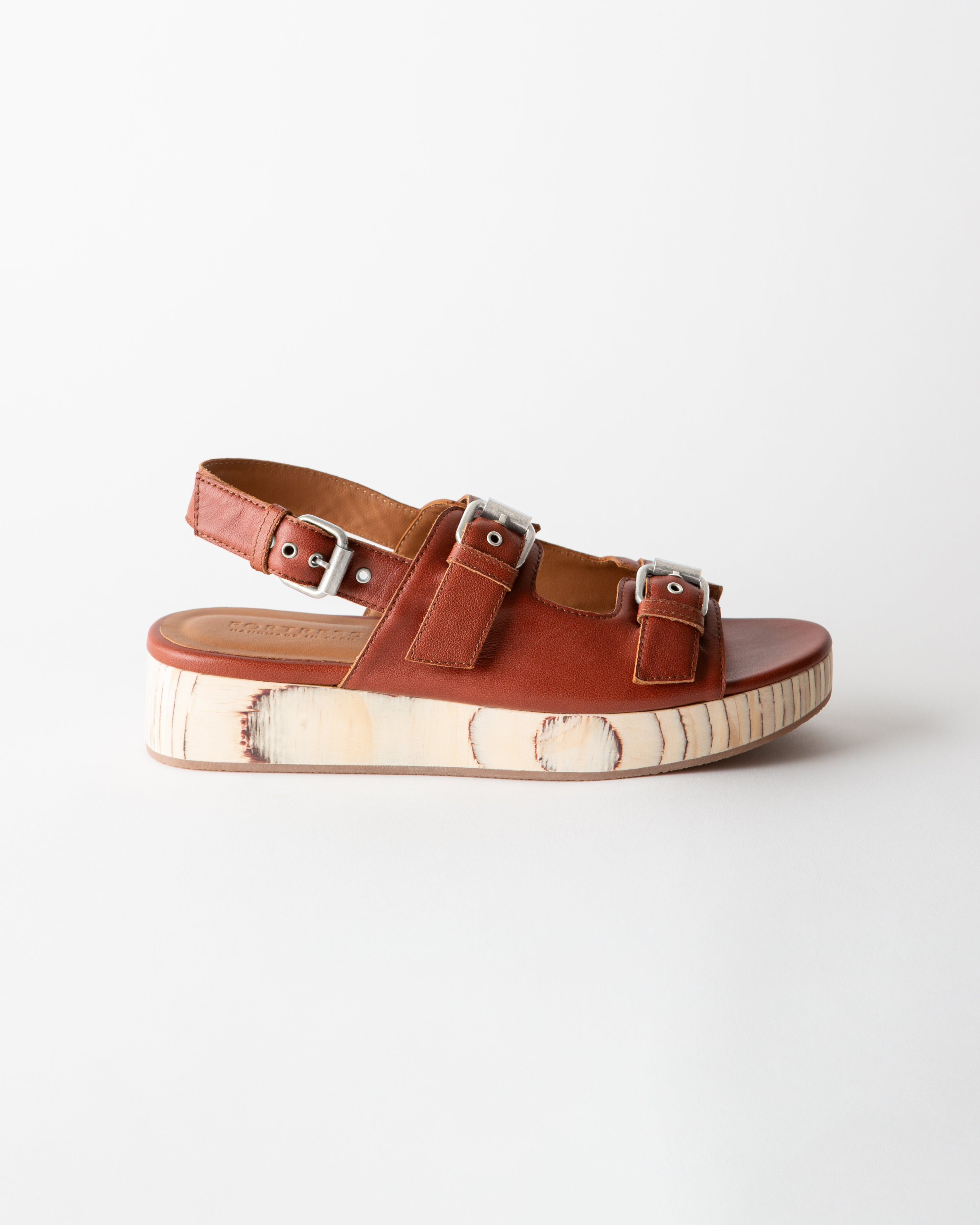 LEJA FLATFORM SANDAL CEDAR NAPPA