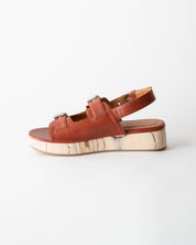 LEJA FLATFORM SANDAL CEDAR NAPPA