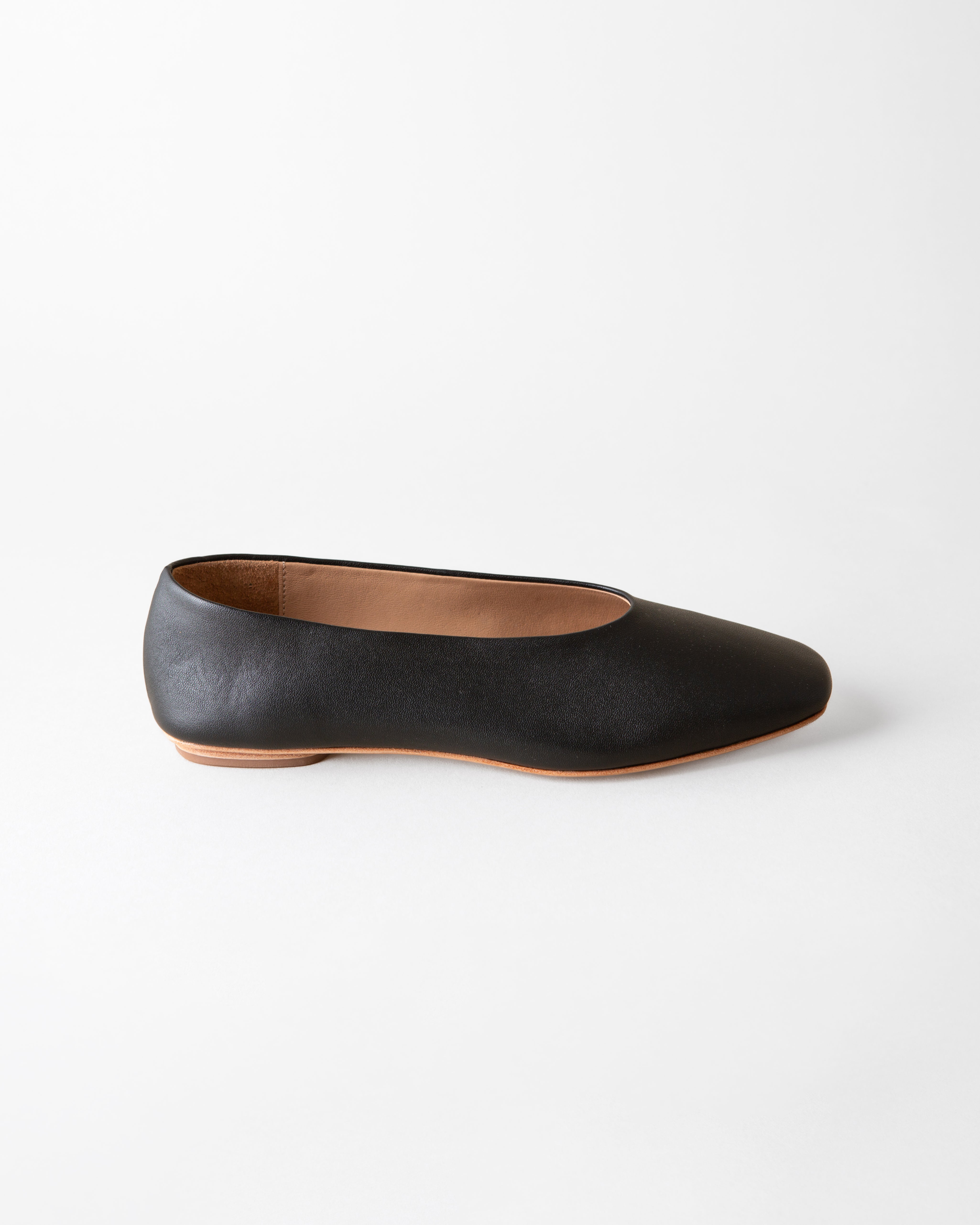 MARGAUX BALLET FLAT COAL NAPPA