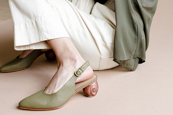 AMERI☆アメリヴィンテージ☆STUDS WOOD HEEL BABOOSH